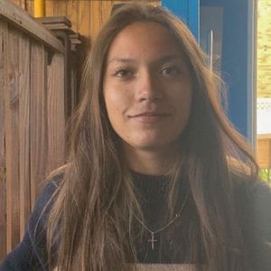 Meet your Posher, Manuela